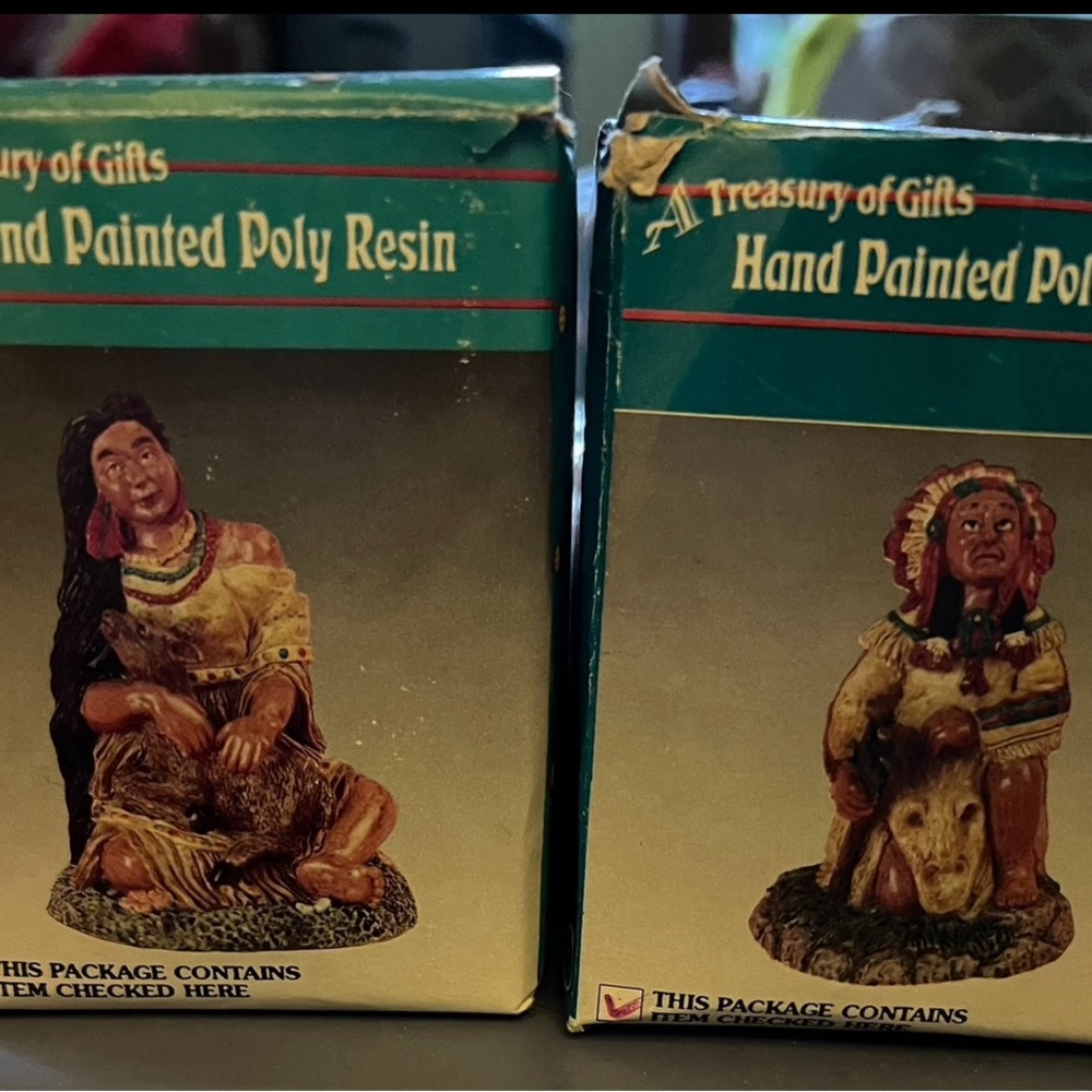 Set of 2 novelties